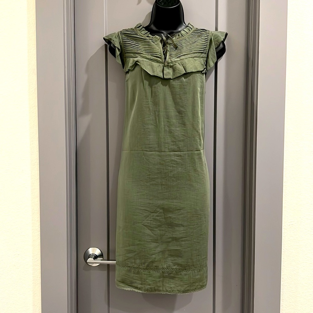 Banana Republic cap sleeve knee length casual olive green dress